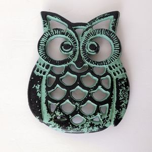 Vintage iron owl trivet